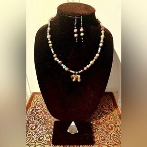 New SHOJ Carved Bear Talisman Pendant Necklace & Earrings Set